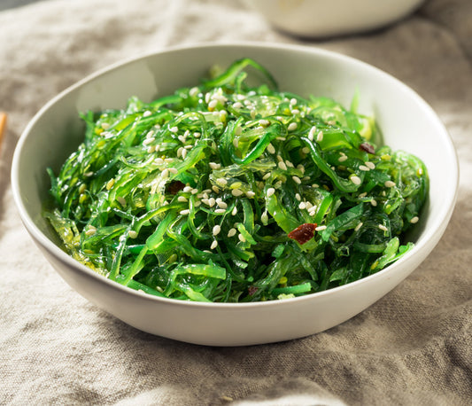 Salada de algas wakame