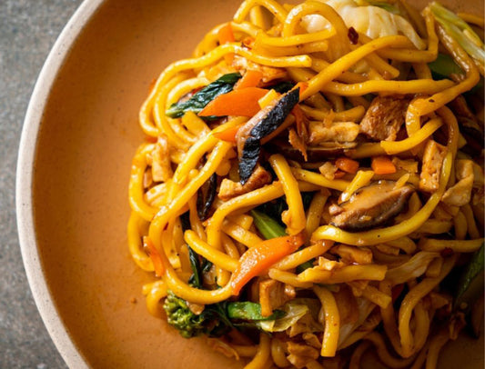 Yakisoba (やきそば、焼き蕎麦)
